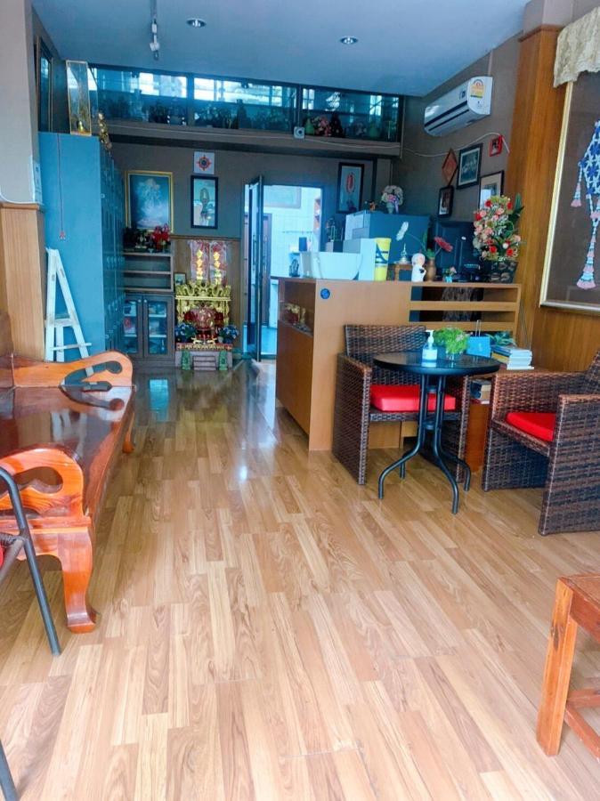 בנגקוק Ying Hostel מראה חיצוני תמונה